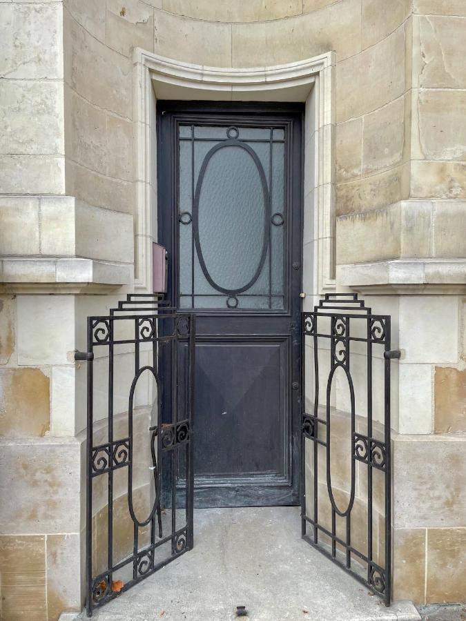 Studio Renove Avec Terrasse Et Vue Unique ! Caen Exterior foto